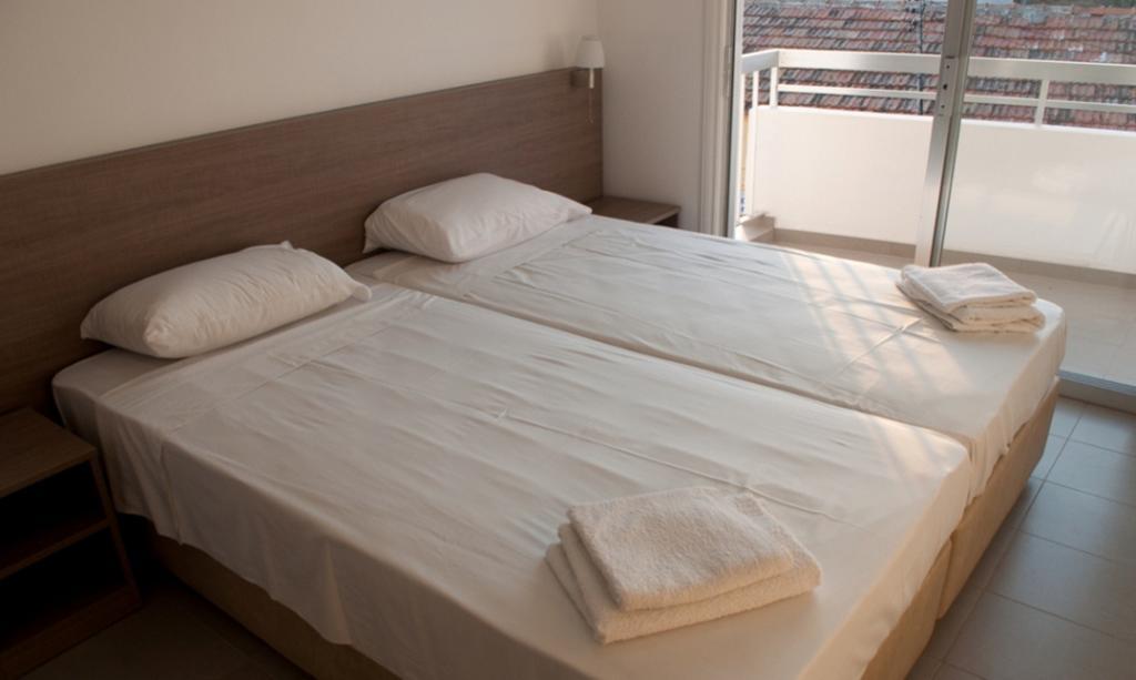 לרנקה St. George Rent Rooms מראה חיצוני תמונה